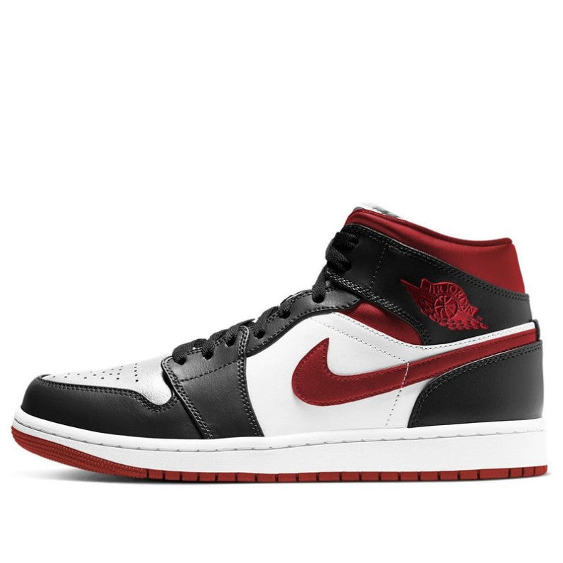 Air Jordan 1 Low OG 'Chicago' 2025
